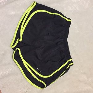 nike yellow and black dri  fit windshorts